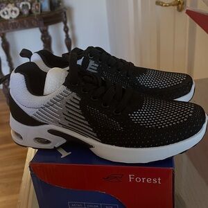 Forest Black and White Sneakers